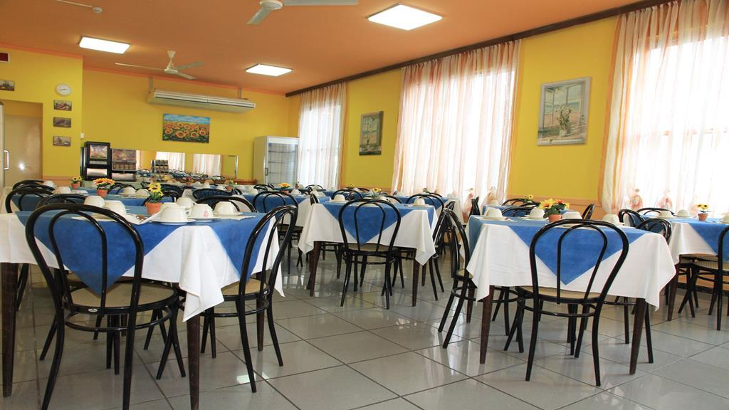 Hotel Marinella ريميني المظهر الخارجي الصورة