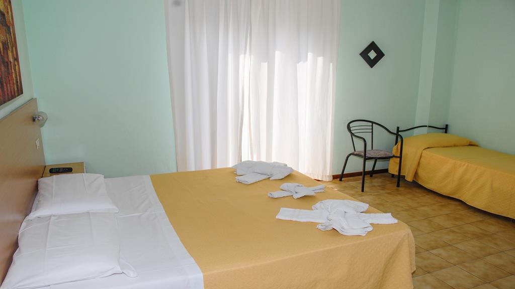 Hotel Marinella ريميني المظهر الخارجي الصورة